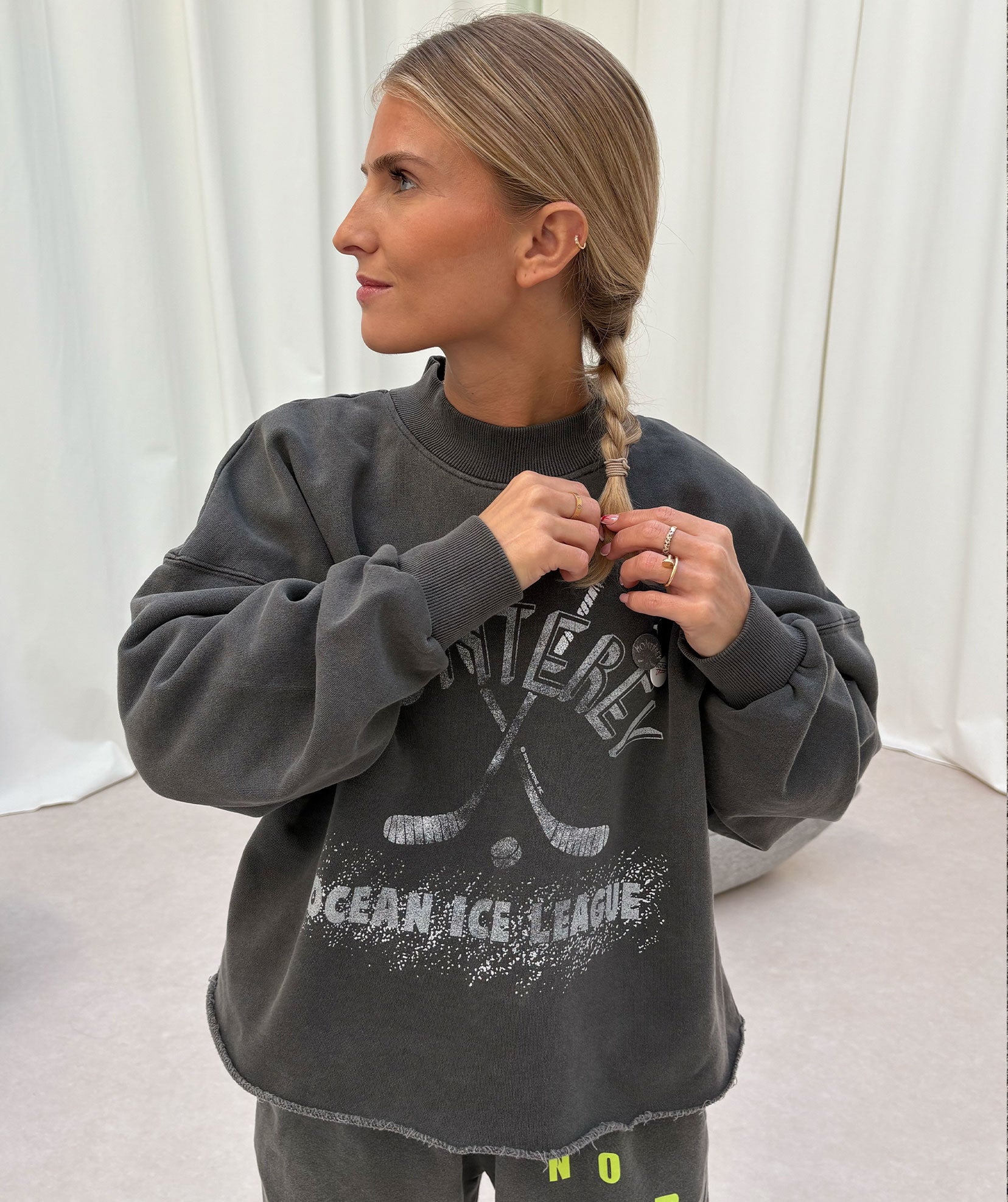 CROP Porter Pepper "Monterey" sweatshirt