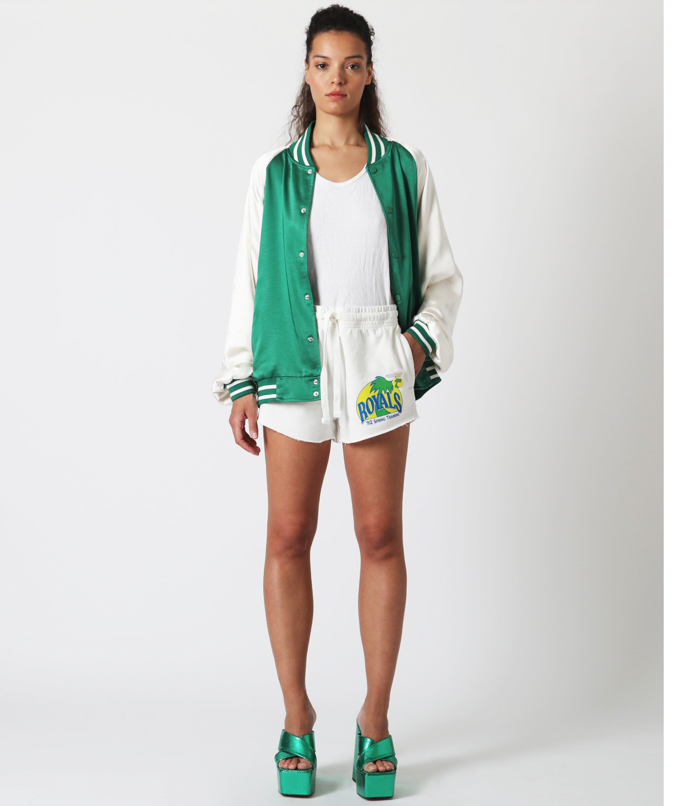 Short shorter dirty white "ROYALS"