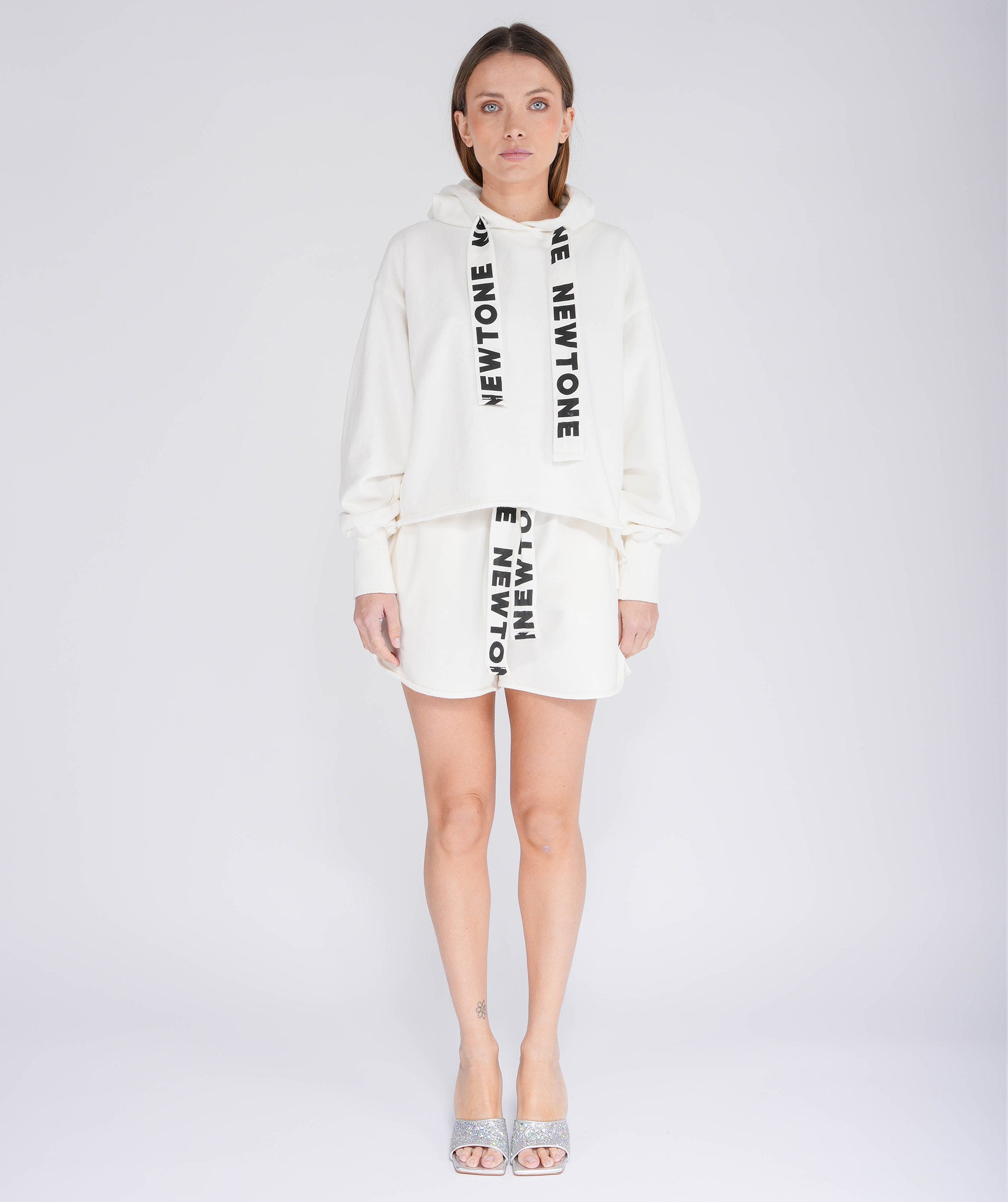 Jolene dirty white "BLEED" shorts