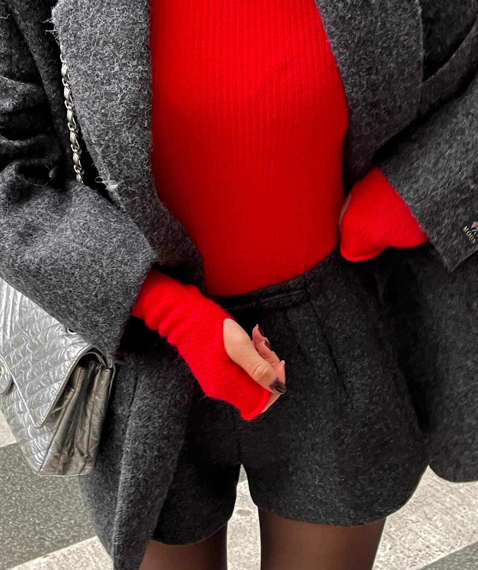 Mitten mitter blood "BLEED" - Newtone