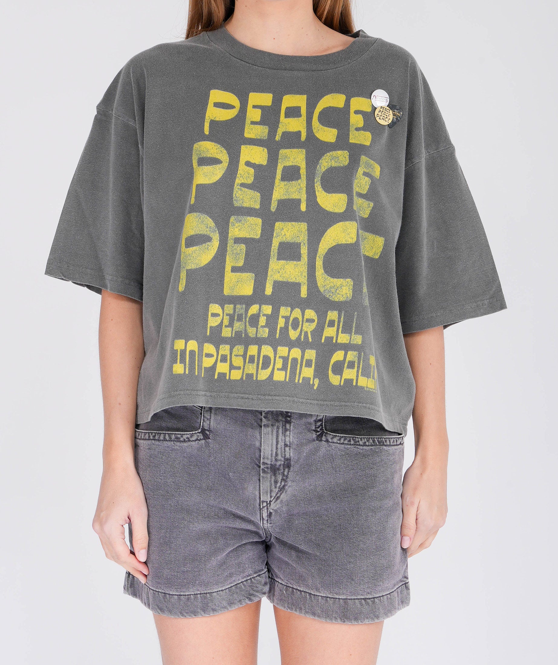 PASADENA" crop crooper pepper tee shirt