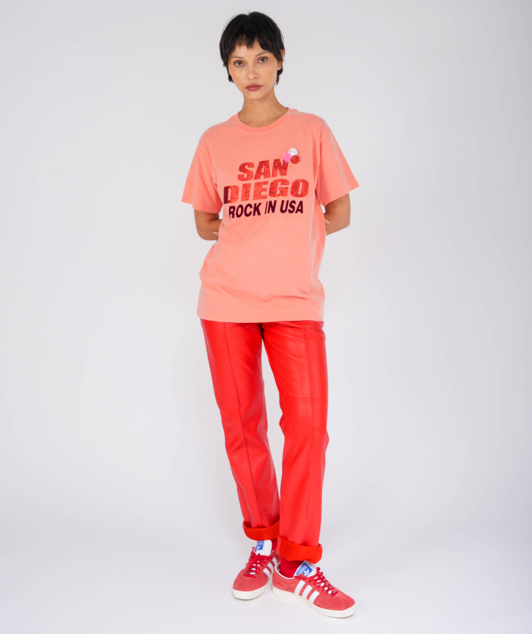CITY SS25" coral trucker tee shirt