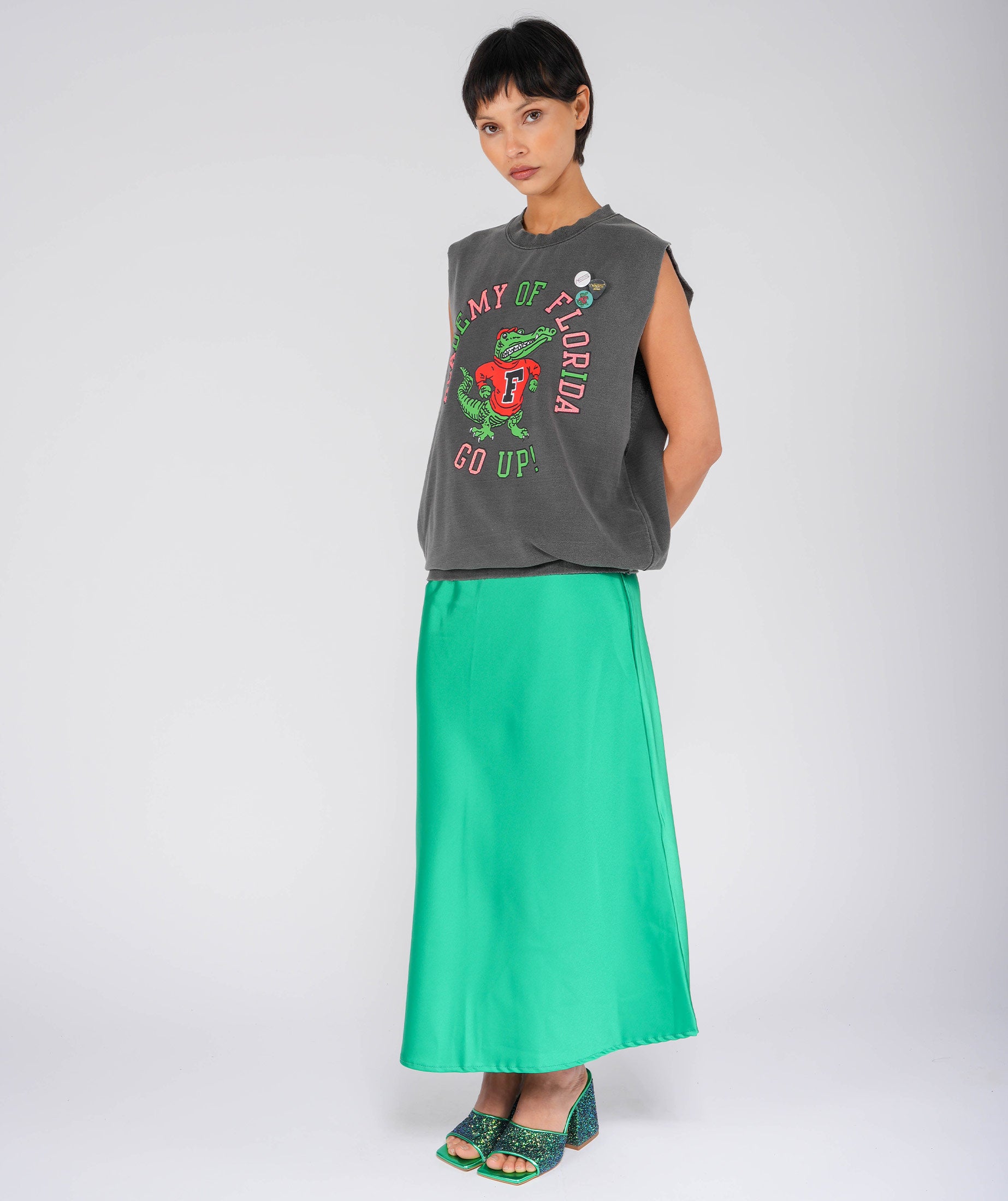 GO UP" pepper bolster sweatshirt