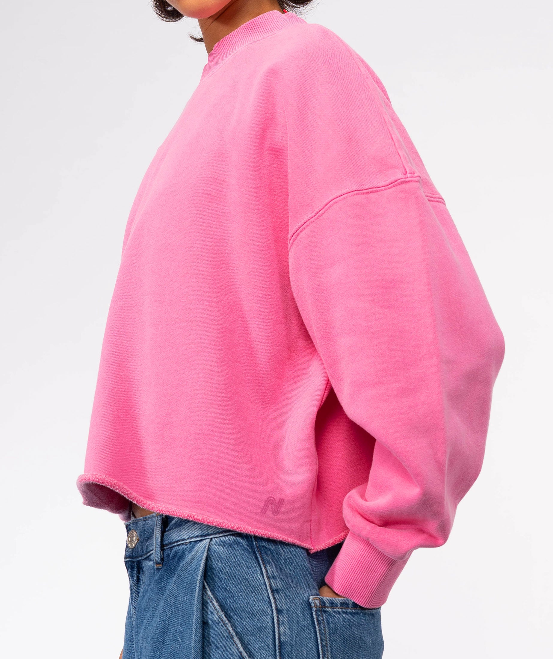 Fuchsia "DAILY" crop sweatshirt