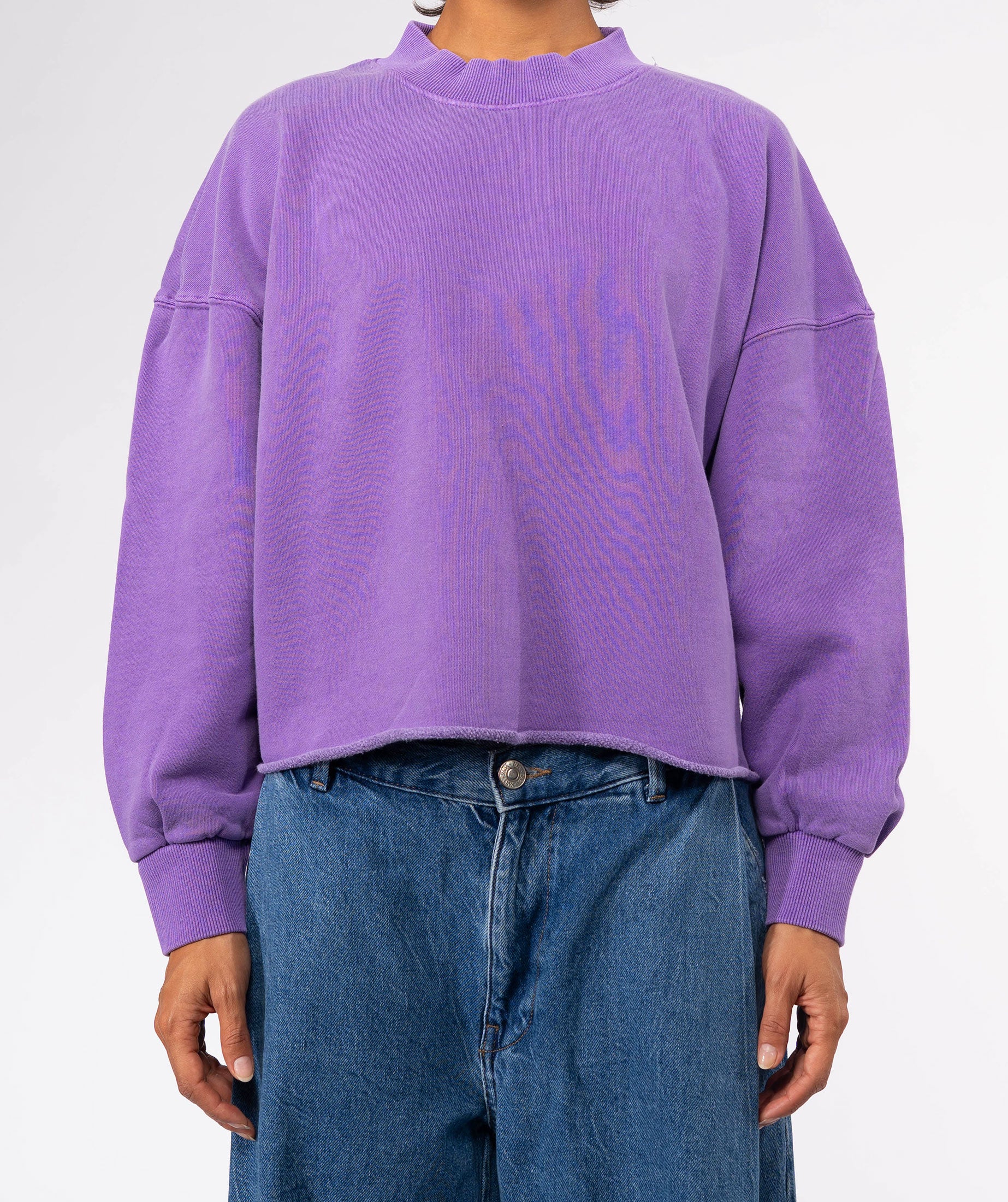 Purple "DAILY" crop sweatshirt