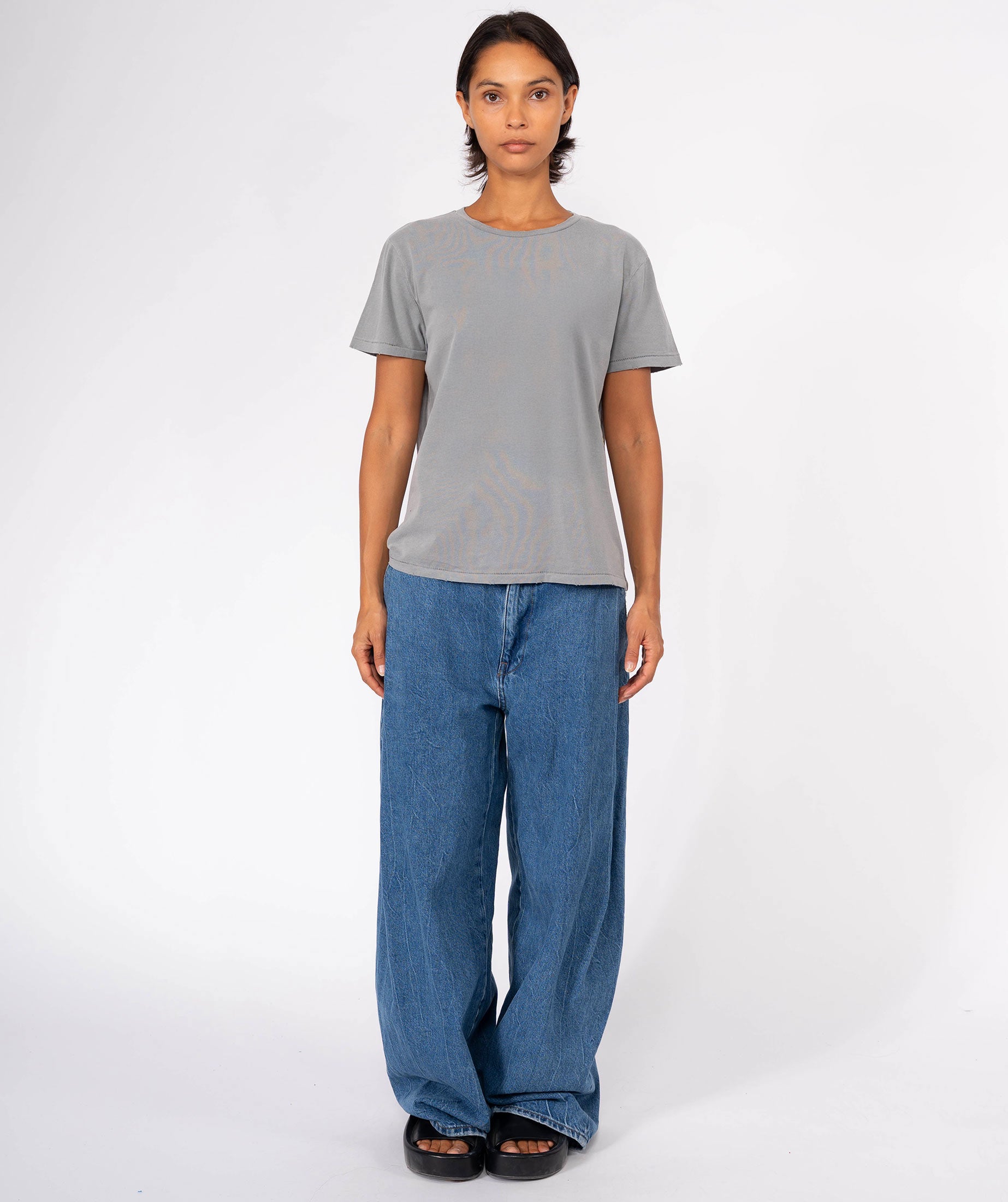 DAILY" starlight grey tee shirt