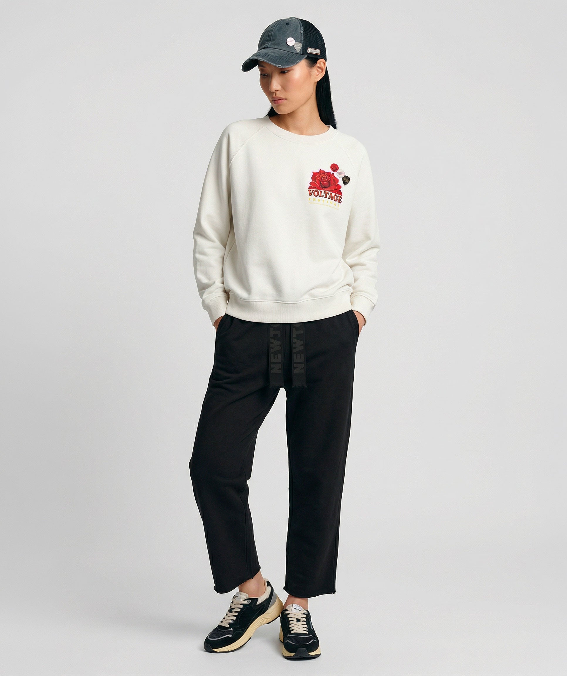 Jogging crop bower night "BLEED"