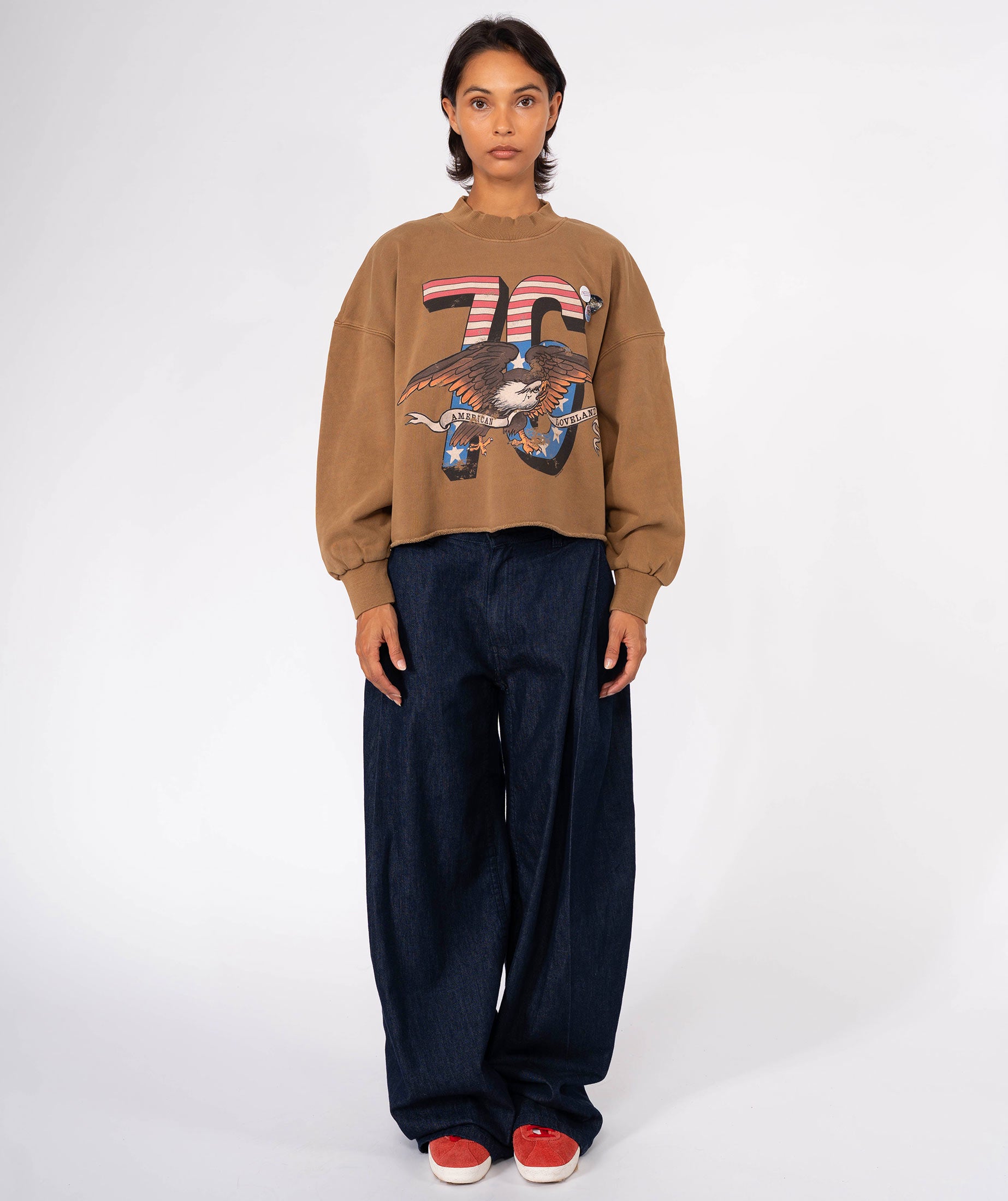 Sweatshirt crop porter havane "LOVELAND"