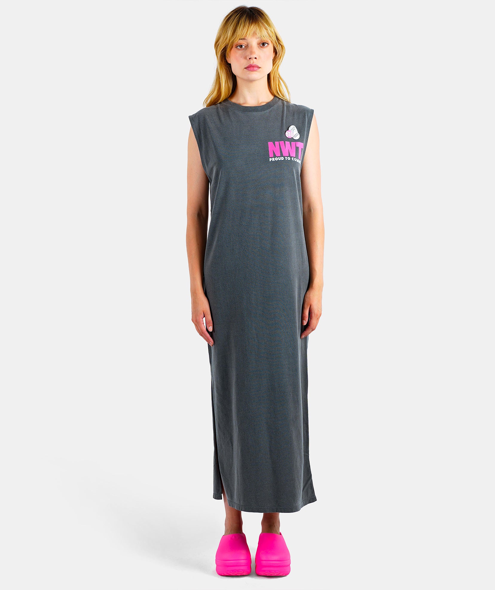 Long gray dress with side slit