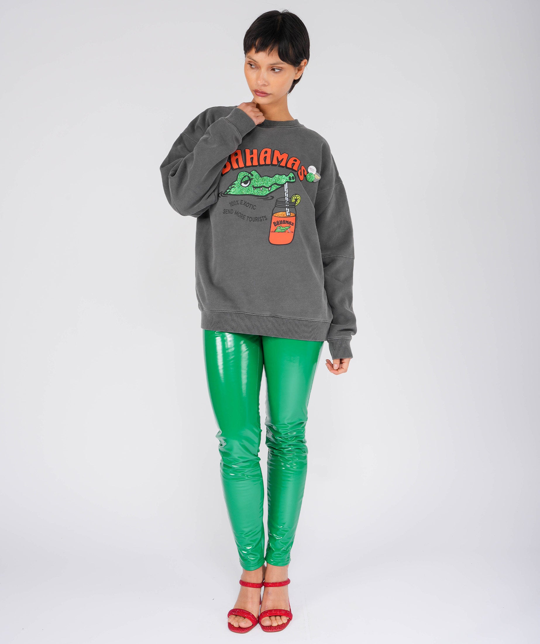 TOURIST" roller pepper sweatshirt