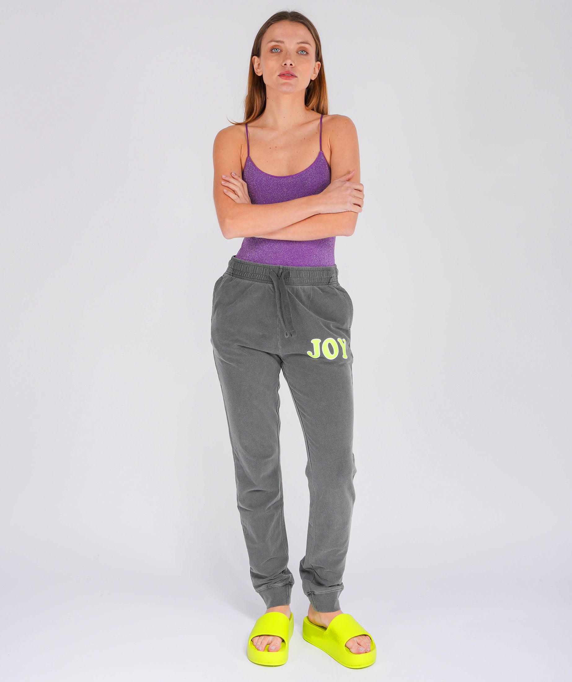 JOY" pepper jogging suit