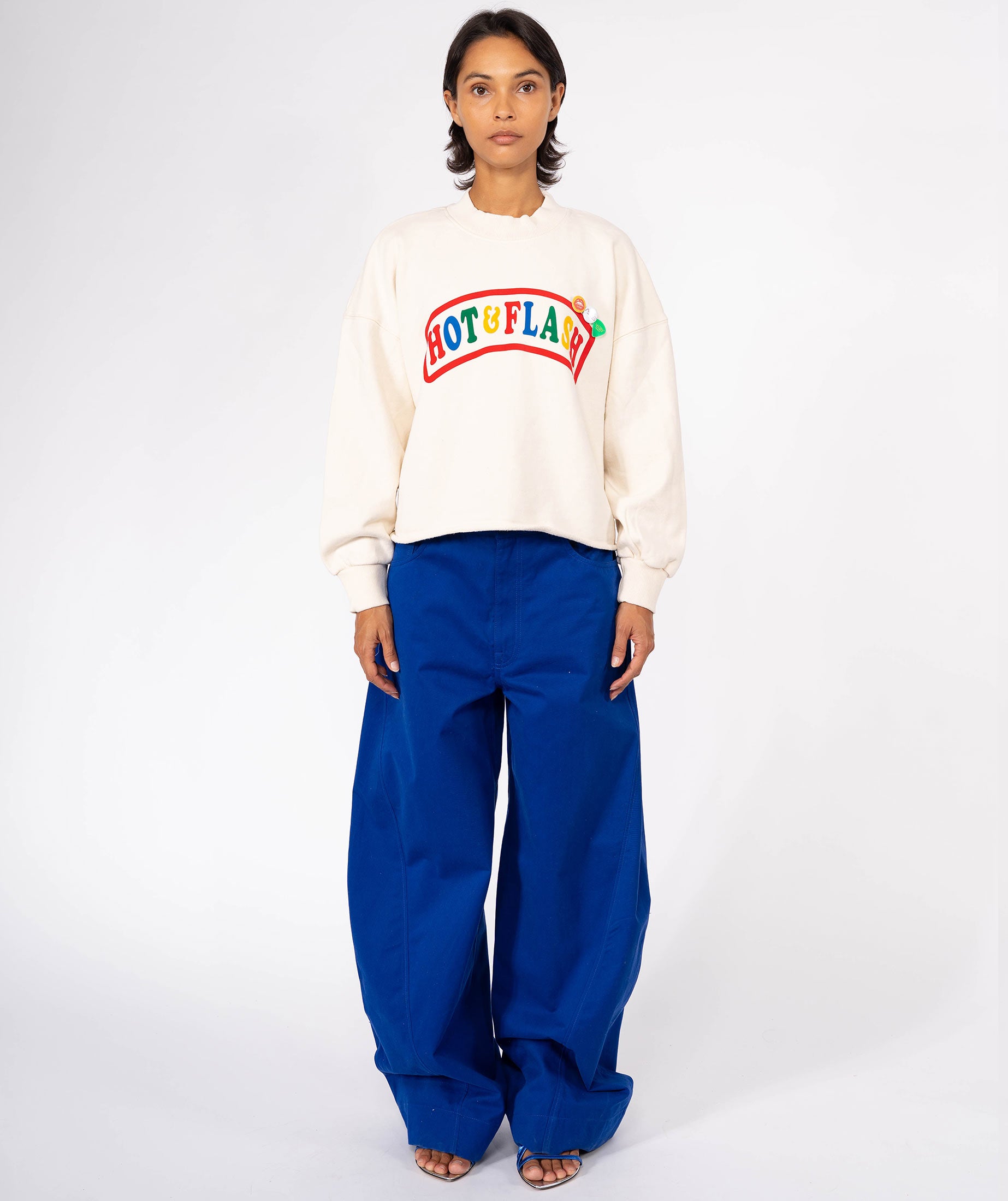 Natural "HOT" crop sweatshirt