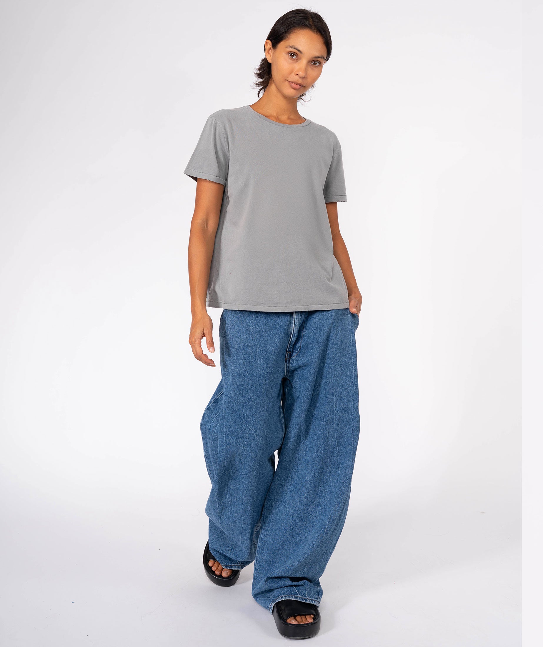 DAILY" starlight grey tee shirt