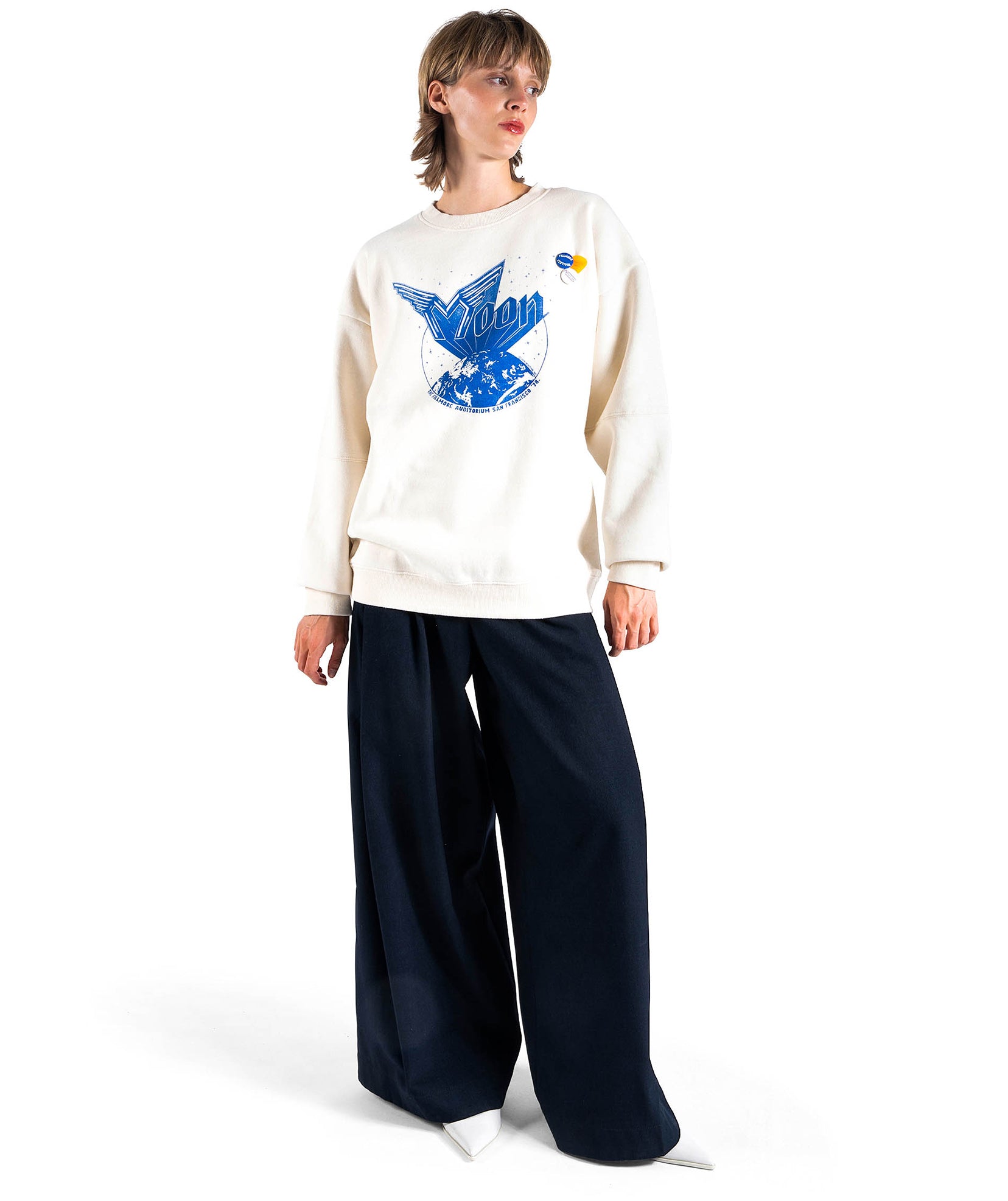 MOONFALL" natural roller sweatshirt