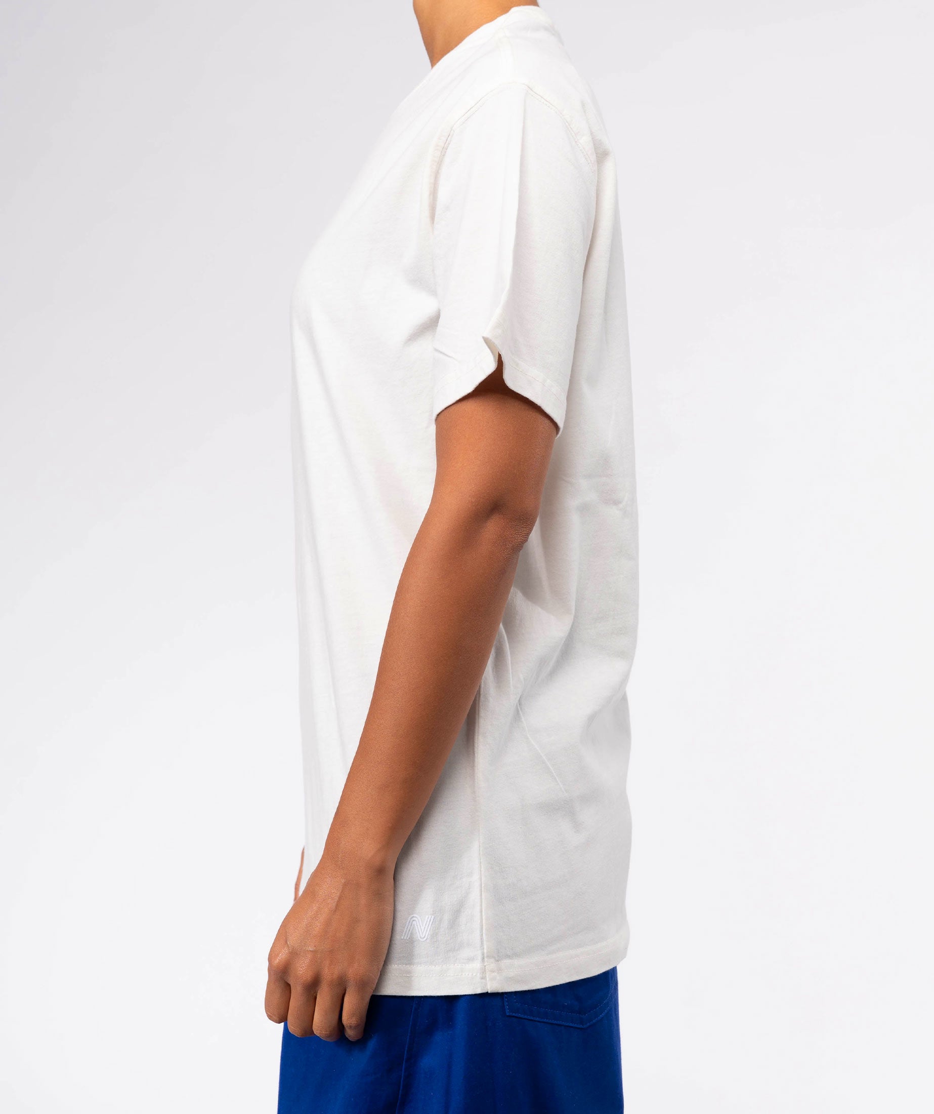 DAILY" dirty white trucker tee shirt